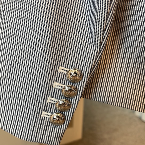 ✌️ for 20! Tommy Hilfiger Blue and White Striped Blazer - Picture 5 of 9